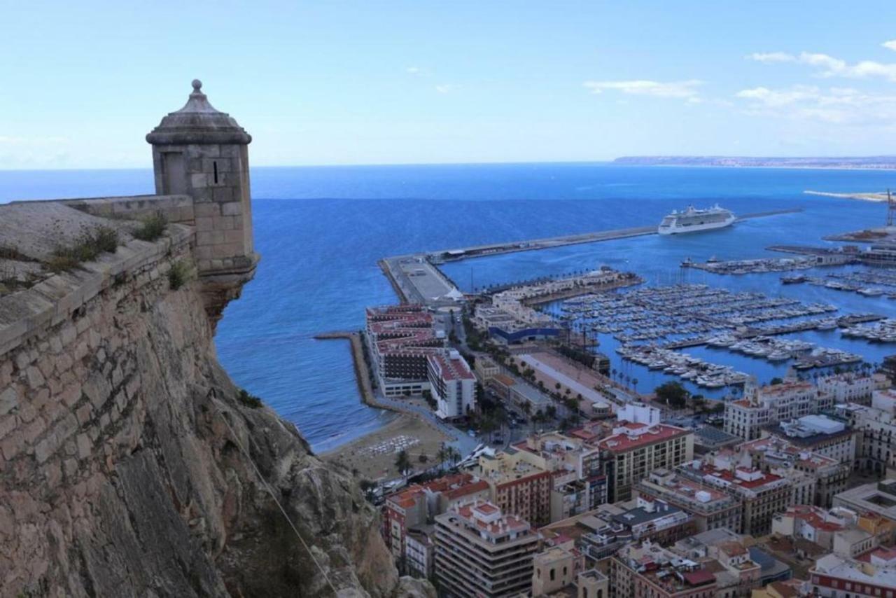 Alicante Center Apart Exteriör bild