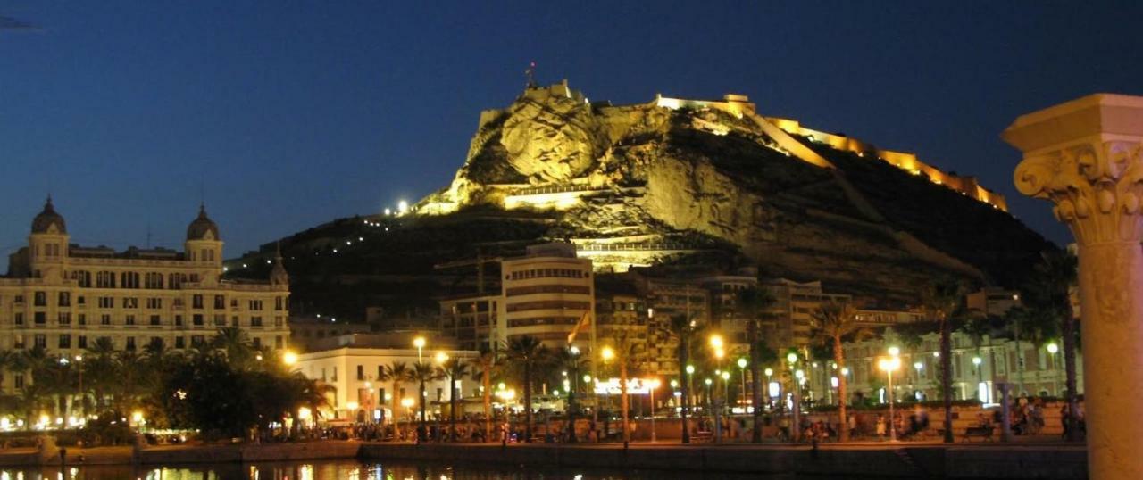 Alicante Center Apart Exteriör bild